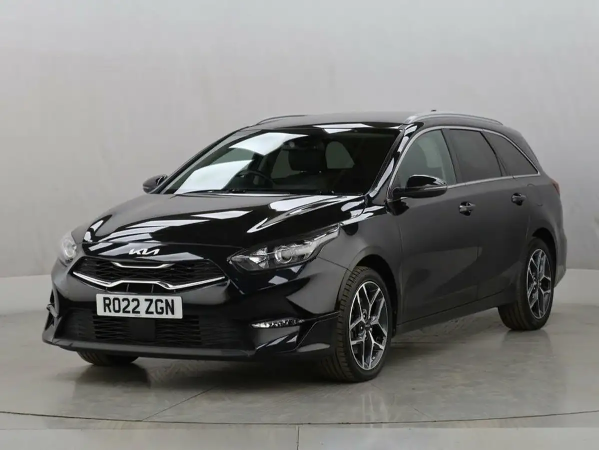 2022-kia-ceed-15-t-gdi-3-sportswagon-big-4