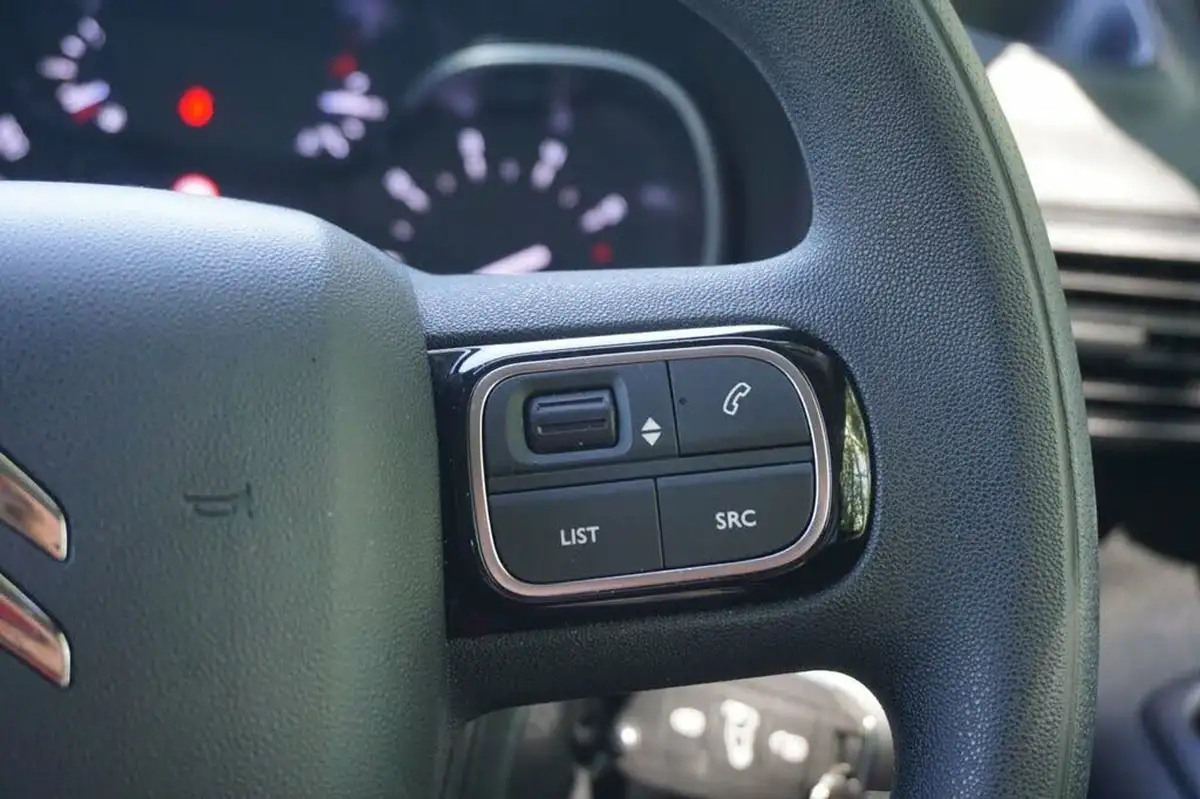 2023-citroen-berlingo-12-puretech-feel-m-size-big-22