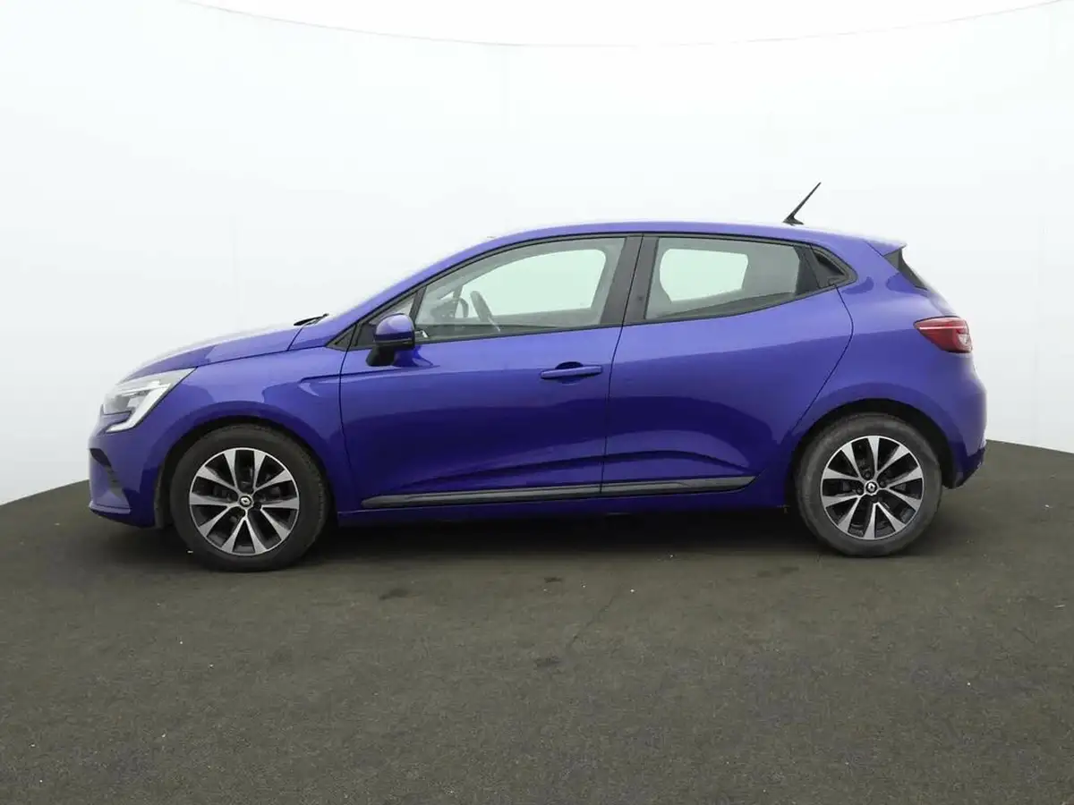 2022-renault-clio-10-tce-iconic-edition-big-4