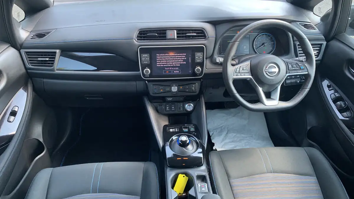 2022-nissan-leaf-e-n-connecta-39kwh-big-3