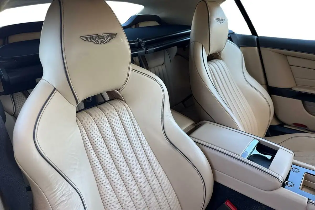 2016-aston-martin-db9-59-gt-volante-big-11