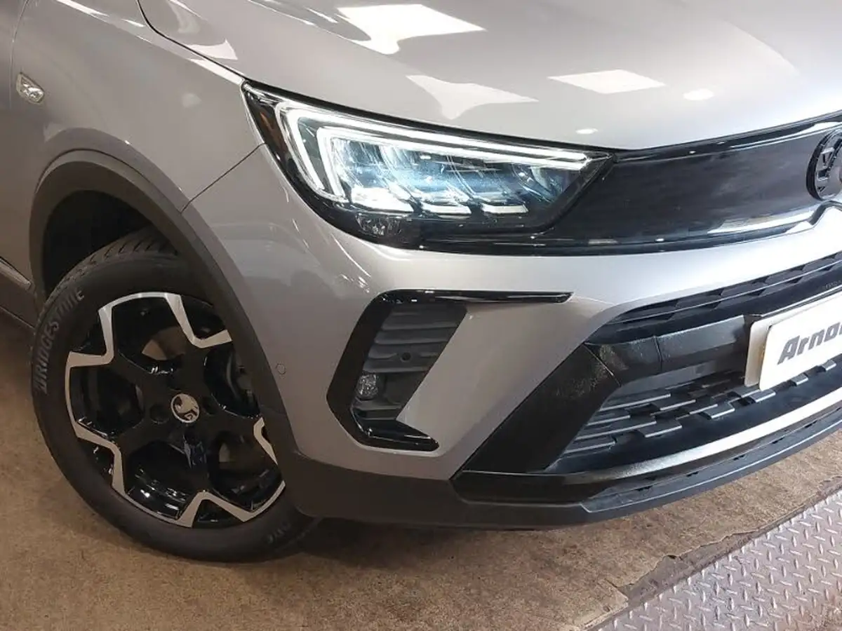 2022-vauxhall-crossland-12-ultimate-130ps-big-8