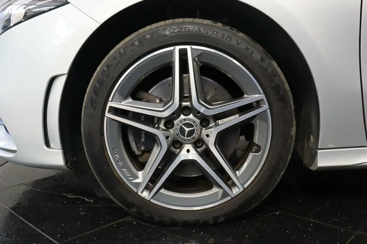 2020-mercedes-benz-a-class-13-a250e-amg-line-saloon-4d-big-37