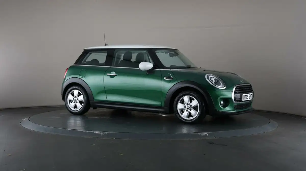 2019-mini-cooper-15-cooper-classic-hatchback-3d-big-47
