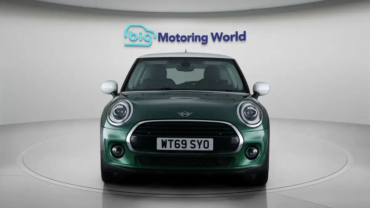 2019-mini-cooper-15-cooper-classic-hatchback-3d-big-2