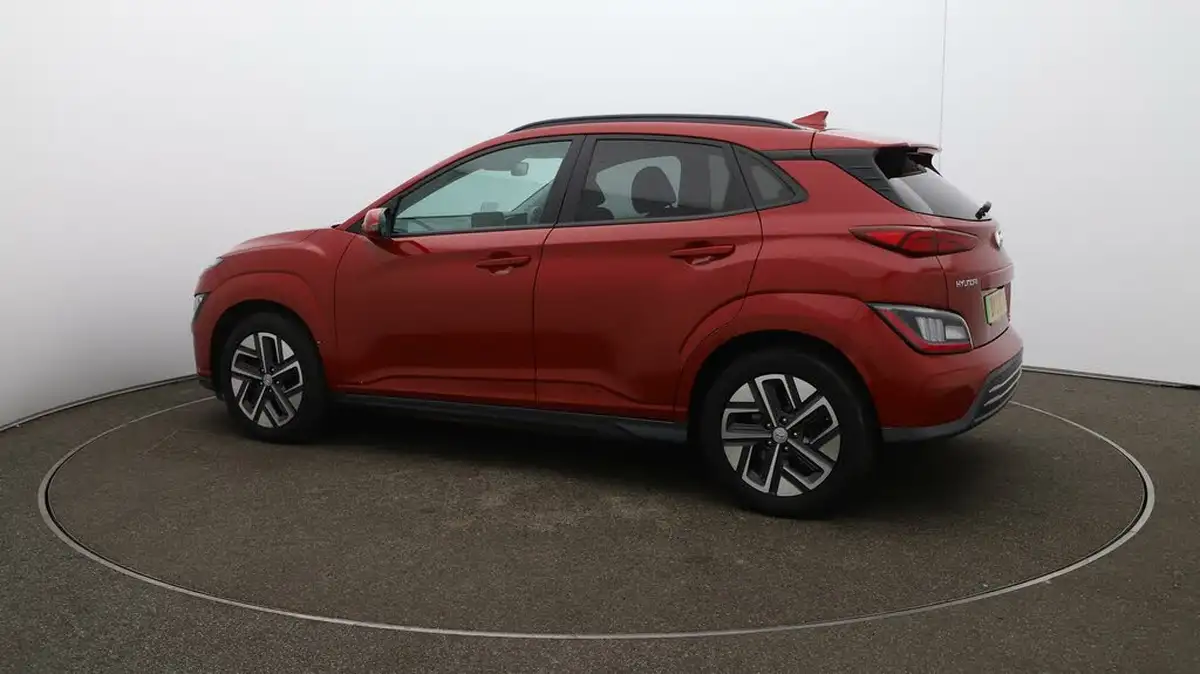 2021-hyundai-kona-e-ultimate-big-48