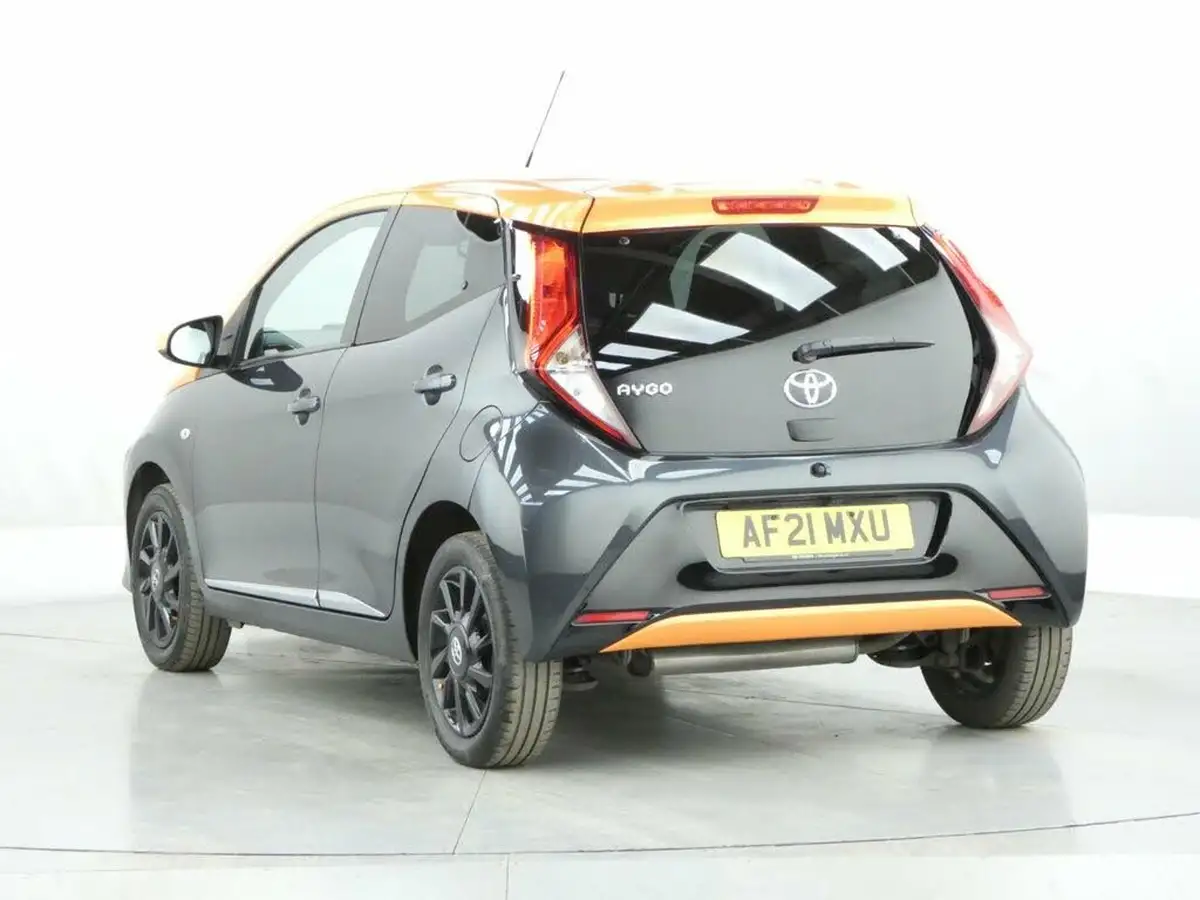 2021-toyota-aygo-10-vvt-i-jbl-edition-x-shift-big-6