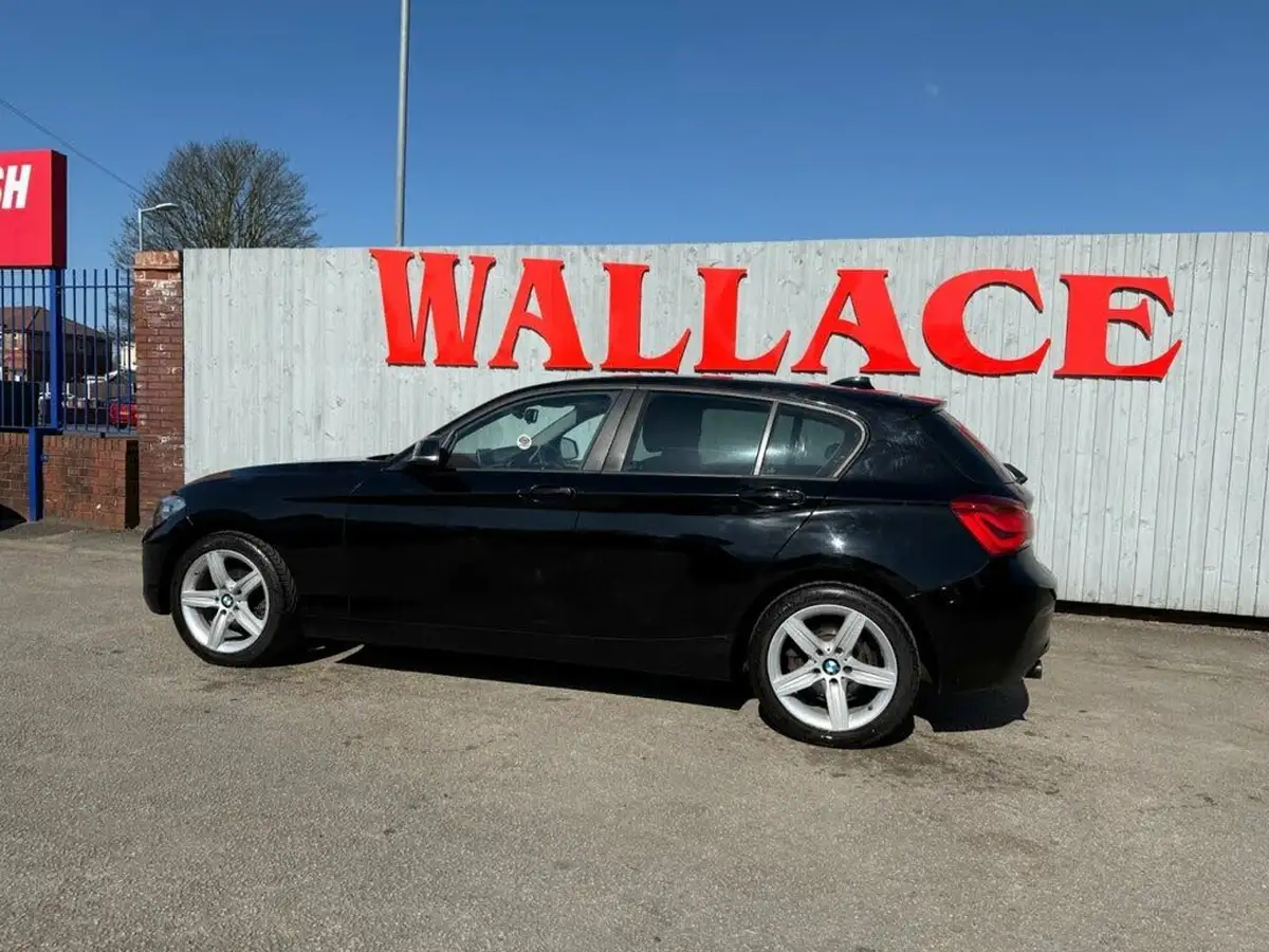 2017-bmw-1-series-20td-118d-sport-5d-big-42