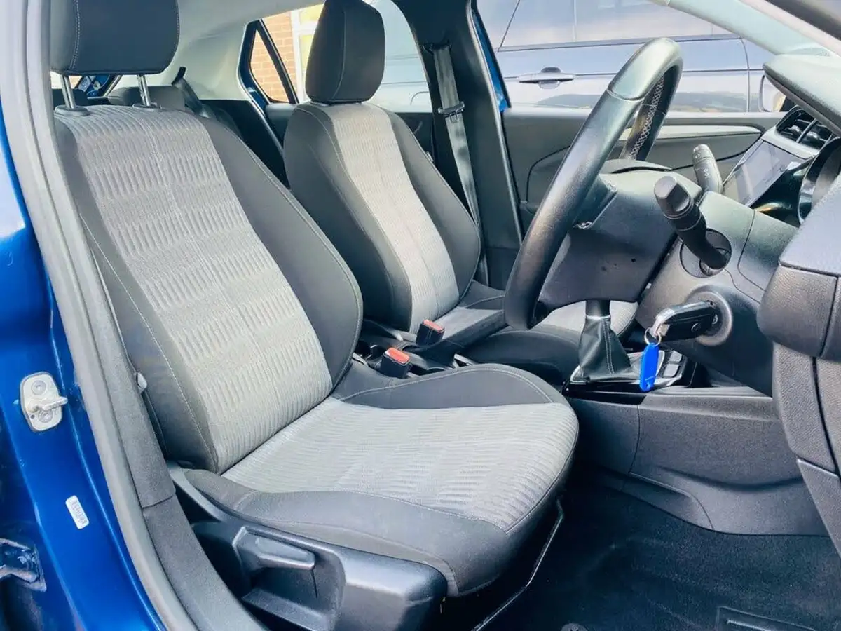 2020-vauxhall-corsa-12i-se-big-3