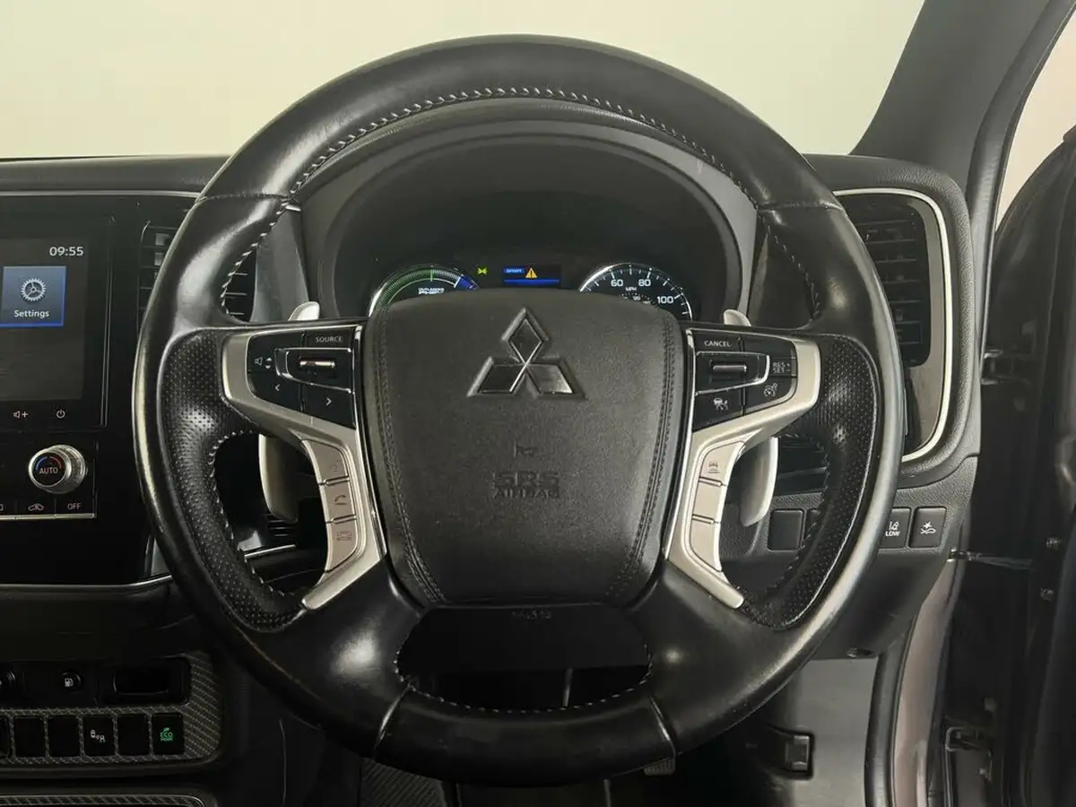 2021-mitsubishi-outlander-24-dynamic-safety-phev-big-40