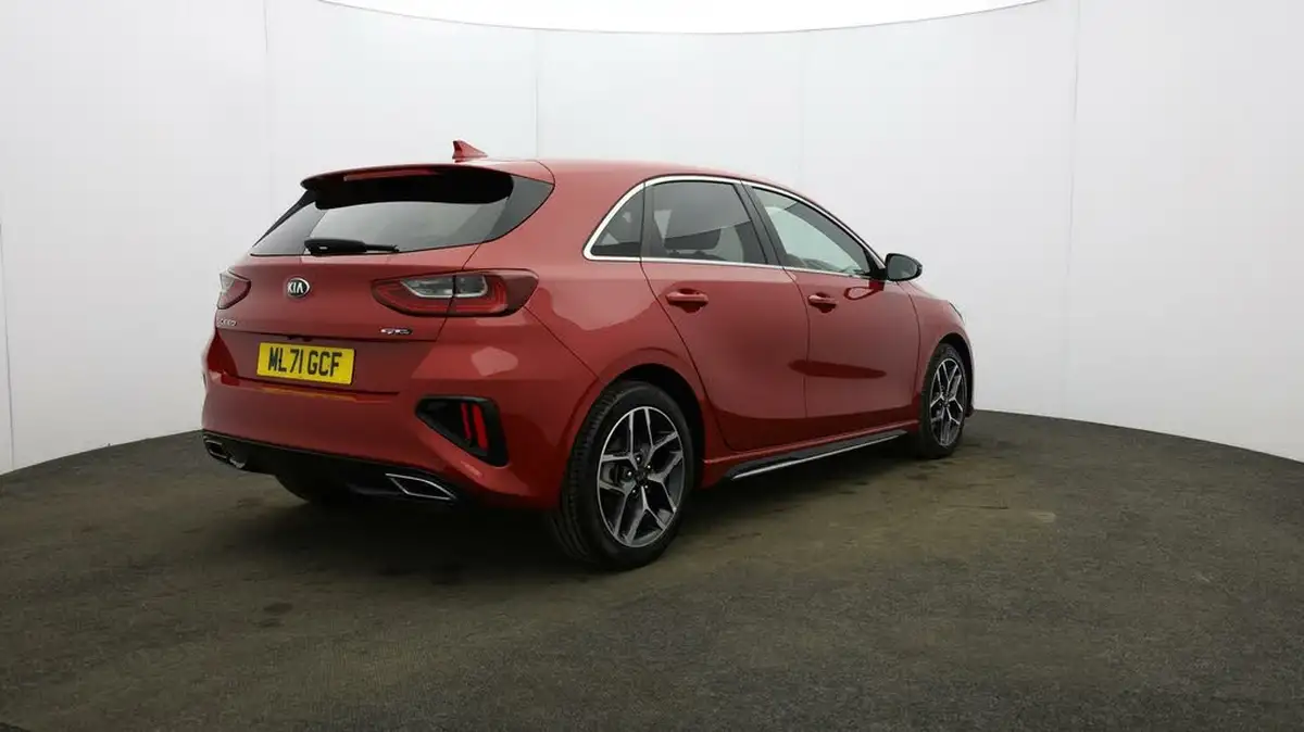 2021-kia-ceed-10-t-gdi-gt-line-big-6