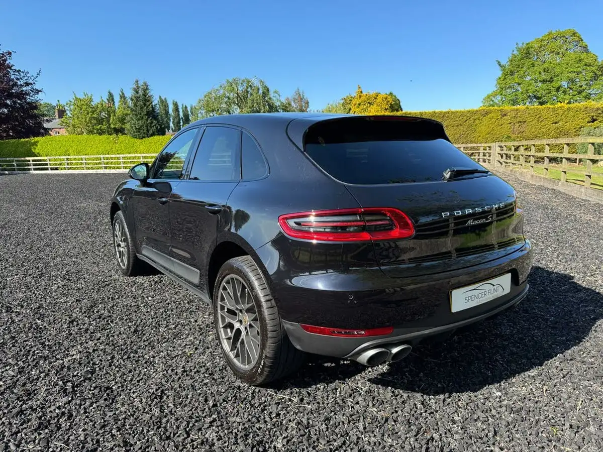 2015-porsche-macan-30td-s-big-3