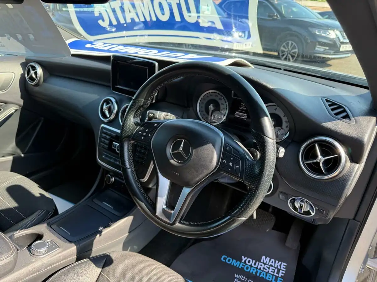 2014-mercedes-benz-a-class-18-cdi-a200-sport-7g-dct-big-19