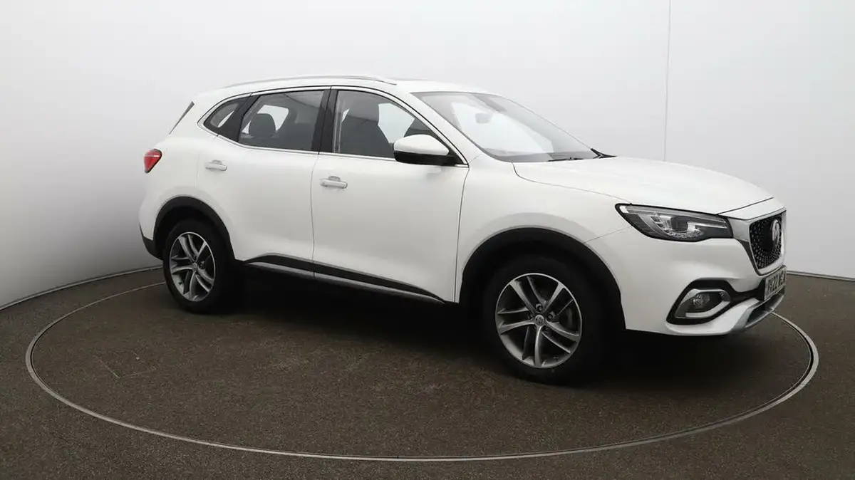 2022-mg-hs-15t-gdi-exclusive-162ps-dct-big-44
