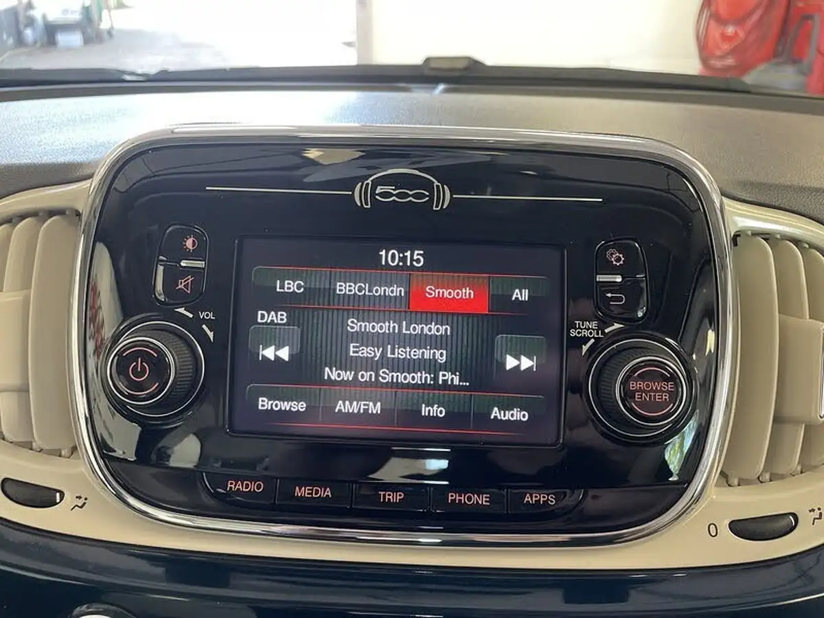 2016-fiat-500-12-lounge-dualogic-big-15