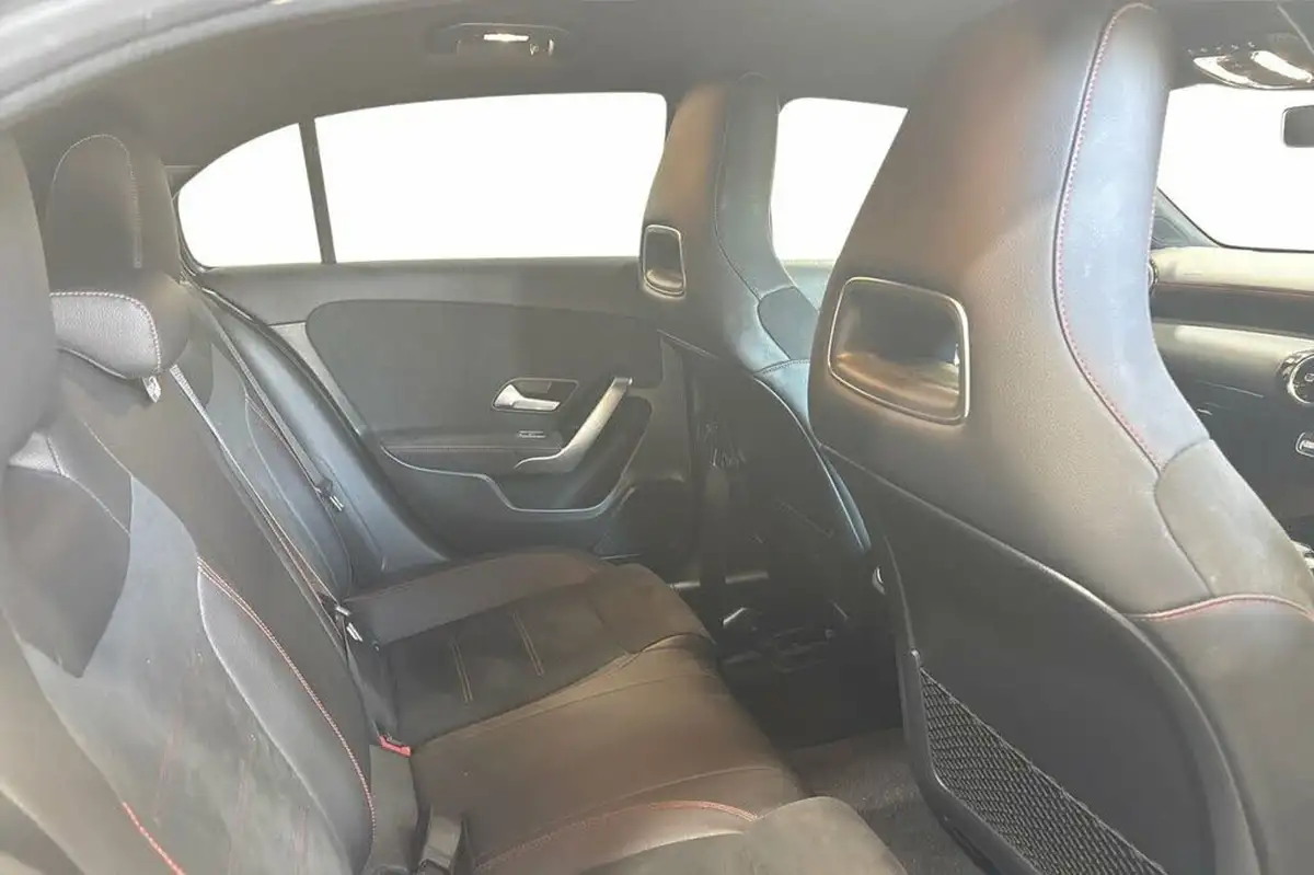 2020-mercedes-benz-a-class-15d-a180d-amg-line-hatchback-5d-7g-dct-big-9