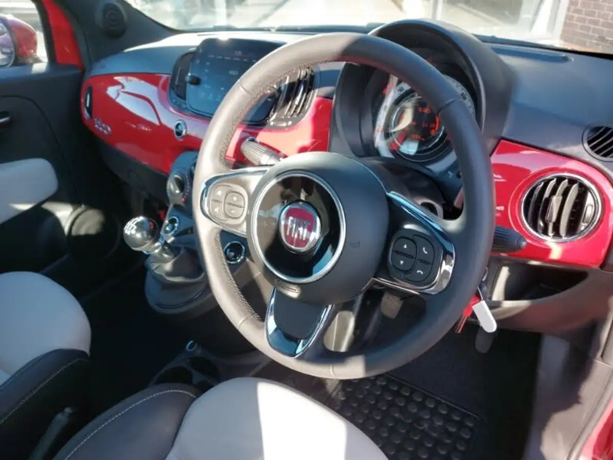 2022-fiat-500-10-dolcevita-big-10