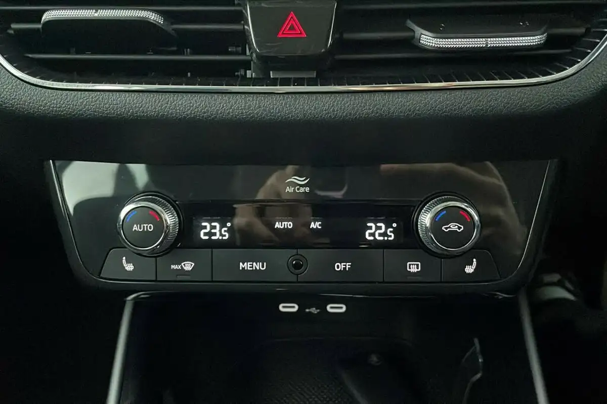 2022-skoda-fabia-10-tsi-se-l-110ps-hatchback-big-16