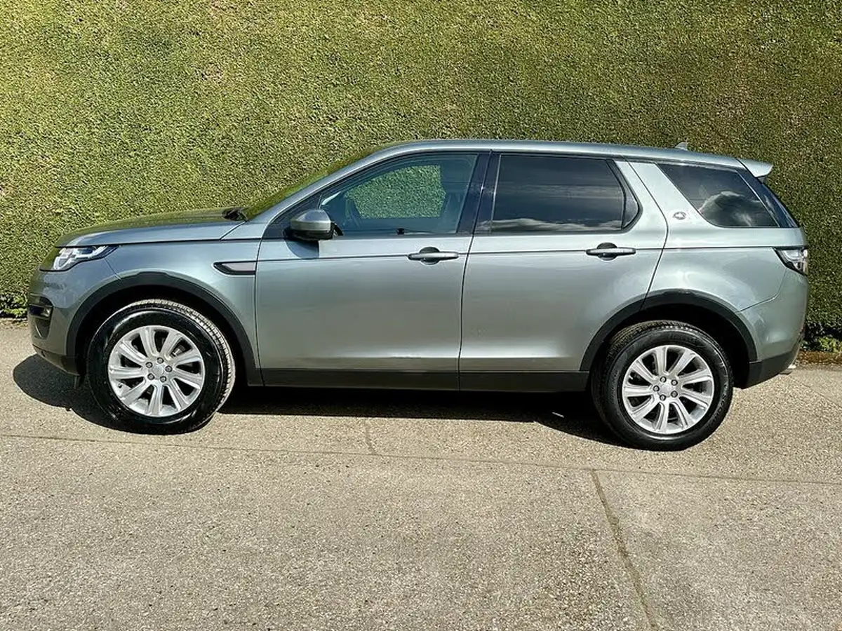 2016-land-rover-discovery-sport-20td4-se-tech-180ps-awd-ss-auto-big-6