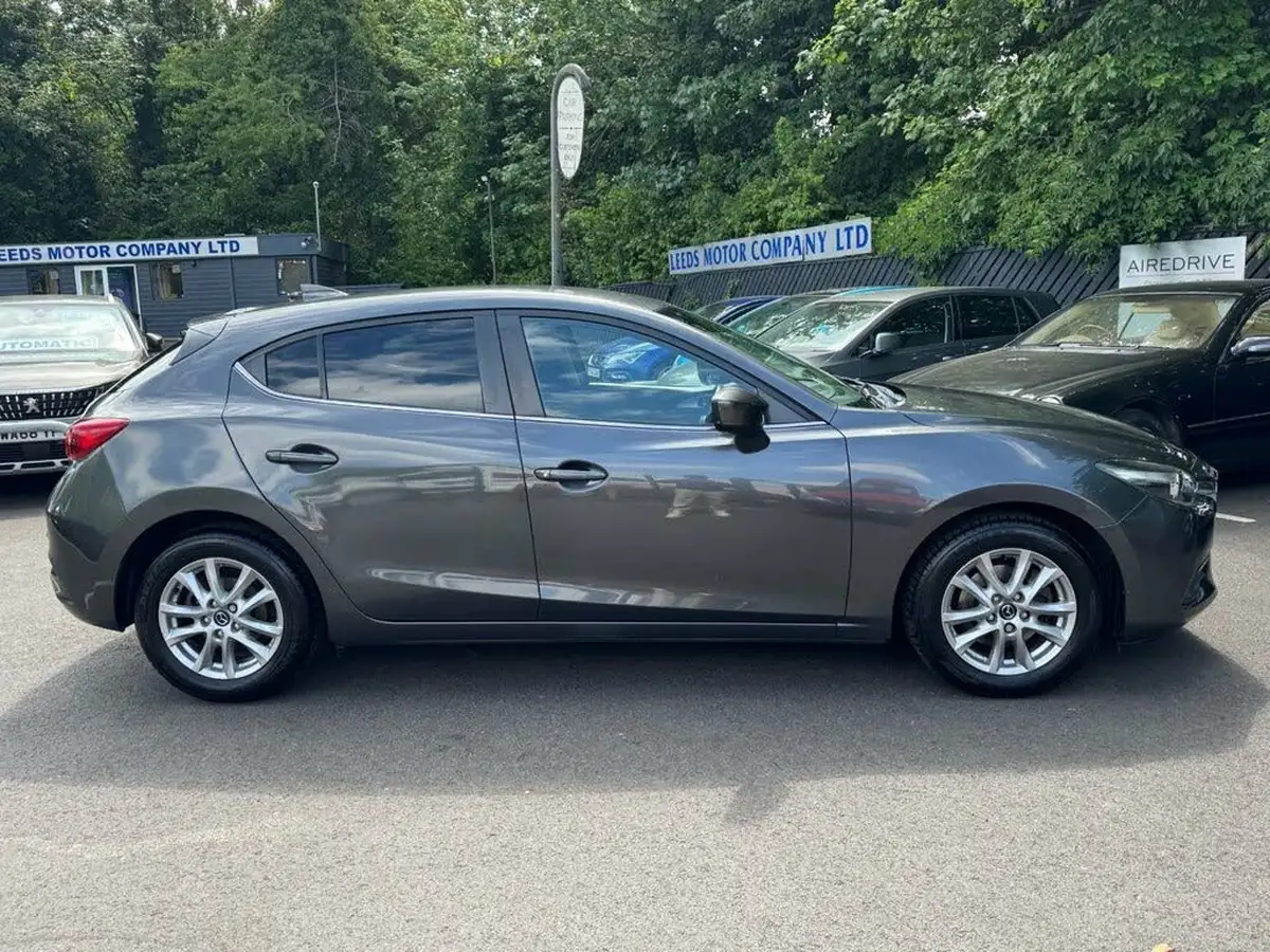 2017-mazda-mazda3-15td-se-l-nav-hatchback-5d-big-2