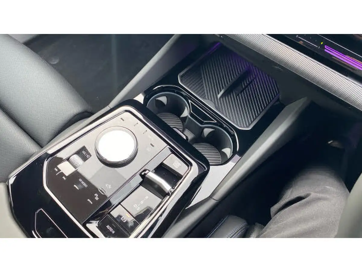2025-bmw-5-series-20-530e-m-sport-touring-5d-big-9