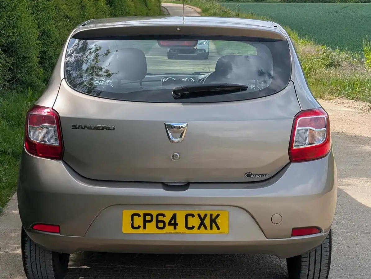 2015-dacia-sandero-12-ambiance-big-5