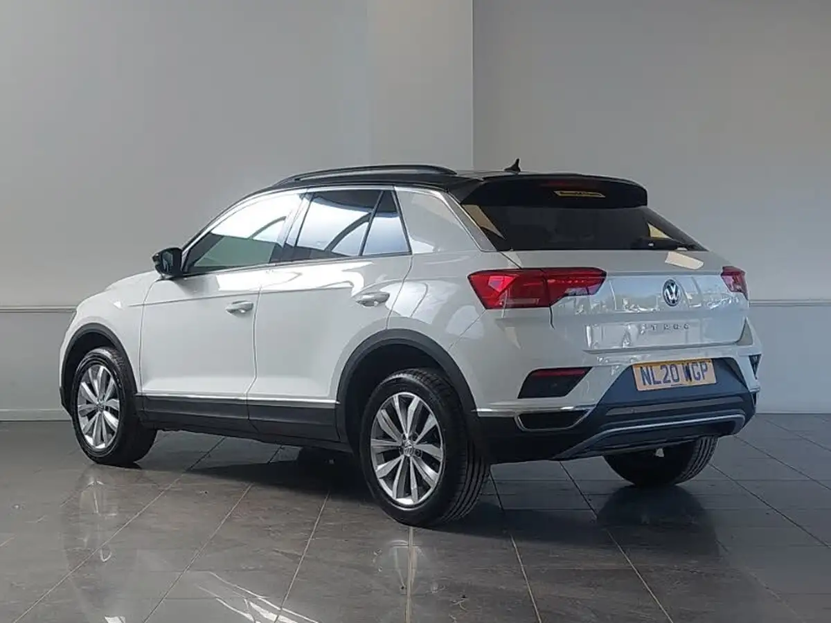 2020-volkswagen-t-roc-10-tsi-design-115ps-hatchback-5d-big-1
