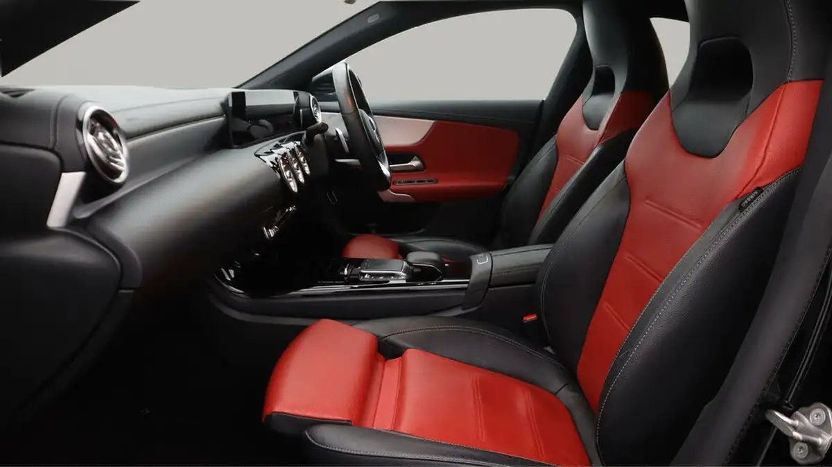 2020-mercedes-benz-cla-13-cla-180-amg-line-premium-coupe-4d-big-14