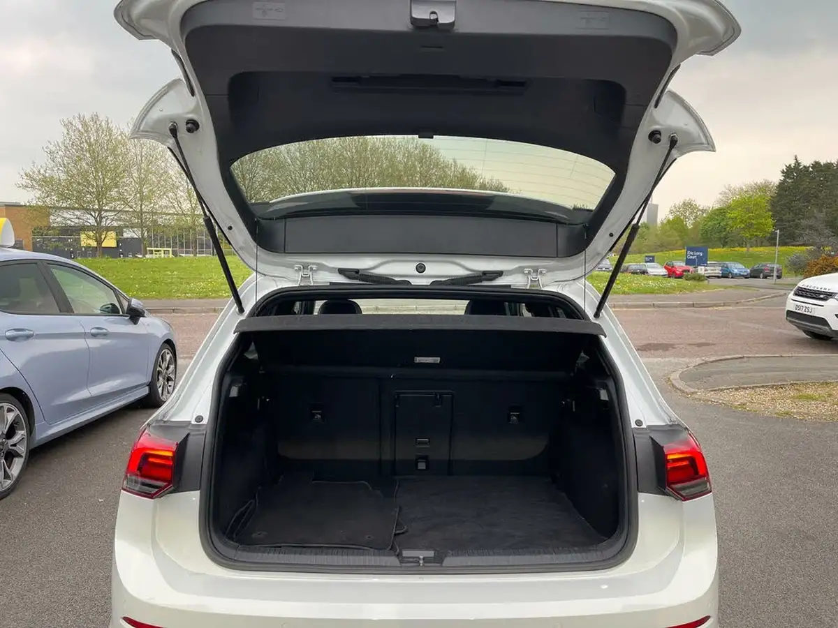 2021-volkswagen-golf-15-tsi-r-line-130ps-hatchback-big-43
