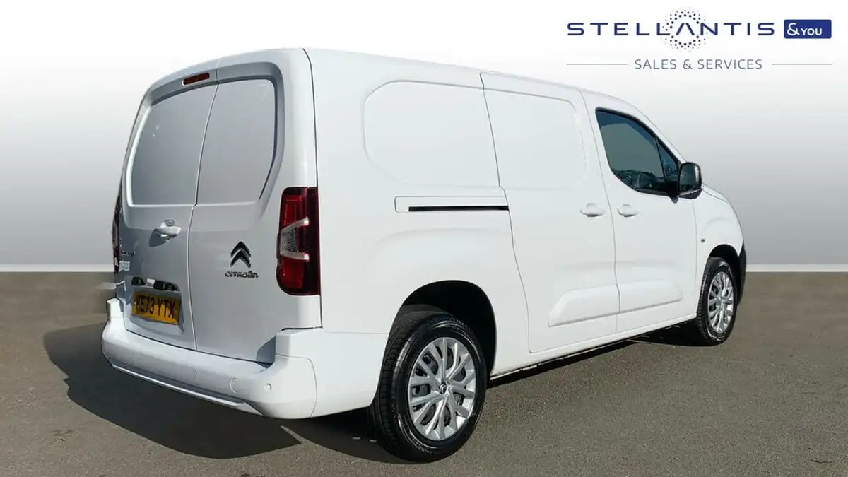 2024-citroen-berlingo-15-bluehdi-950-driver-edition-130pseu6d-eat8-big-2