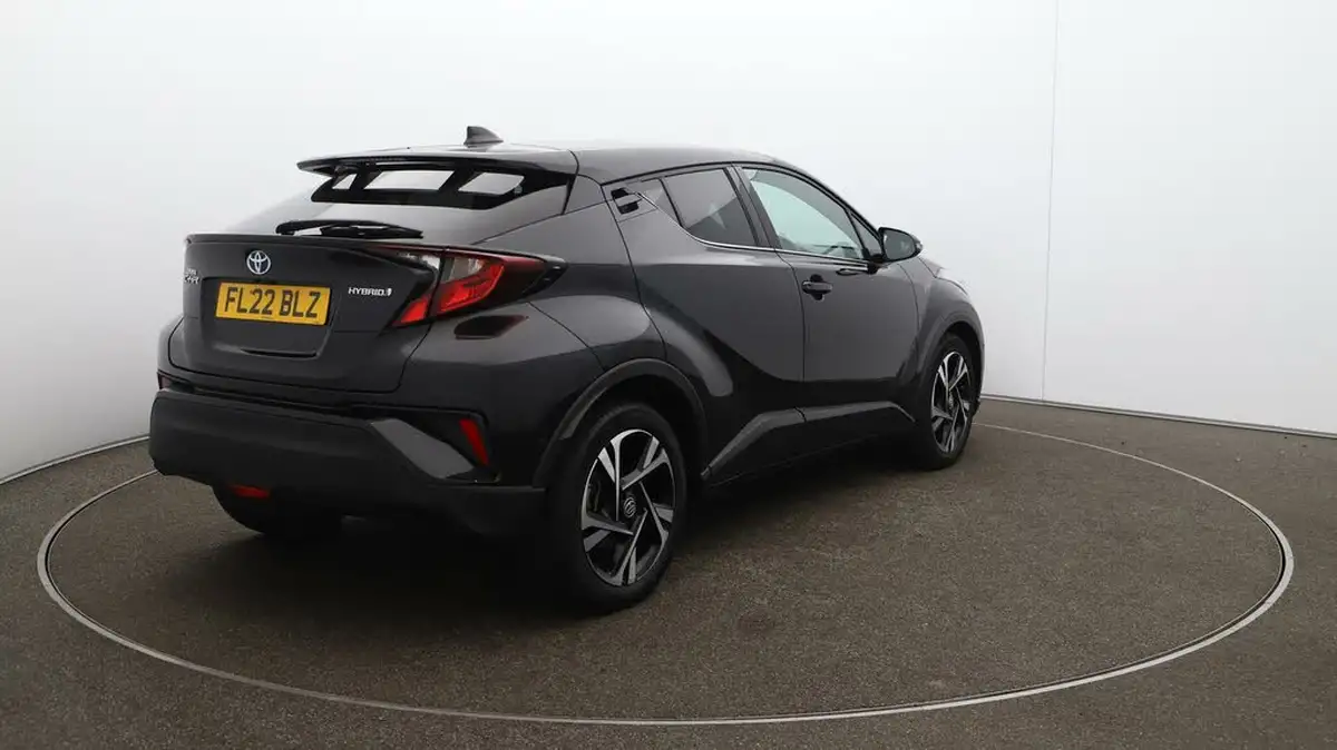 2022-toyota-c-hr-18-vvt-i-design-big-52