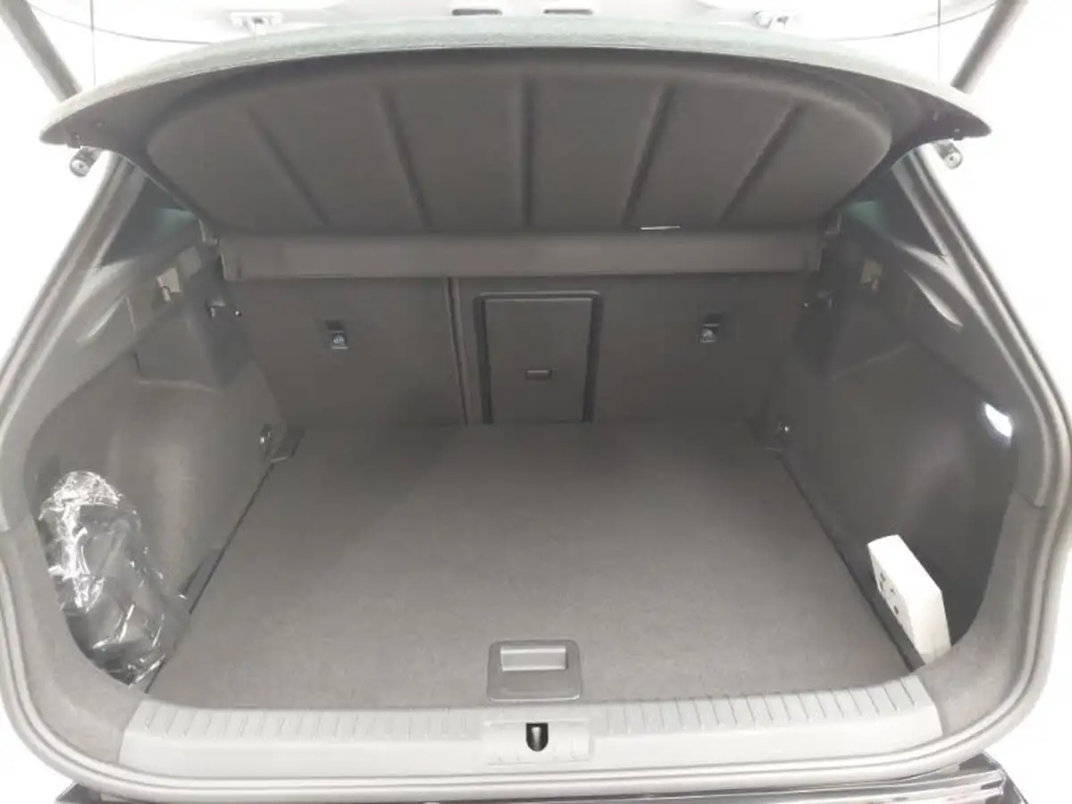 2025-cupra-formentor-15-tsi-v2-big-7