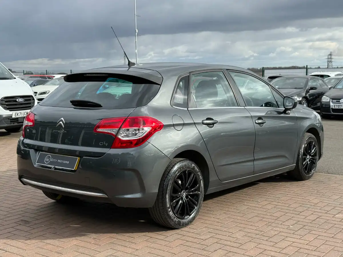 2015-citroen-c4-16td-vtr-big-18
