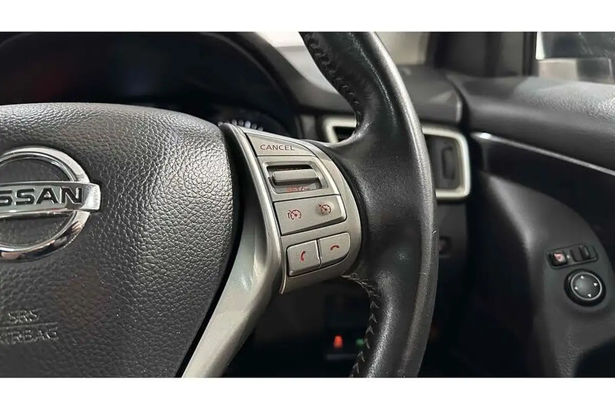 2016-nissan-qashqai-12-dig-t-tekna-xtronic-cvt-big-41