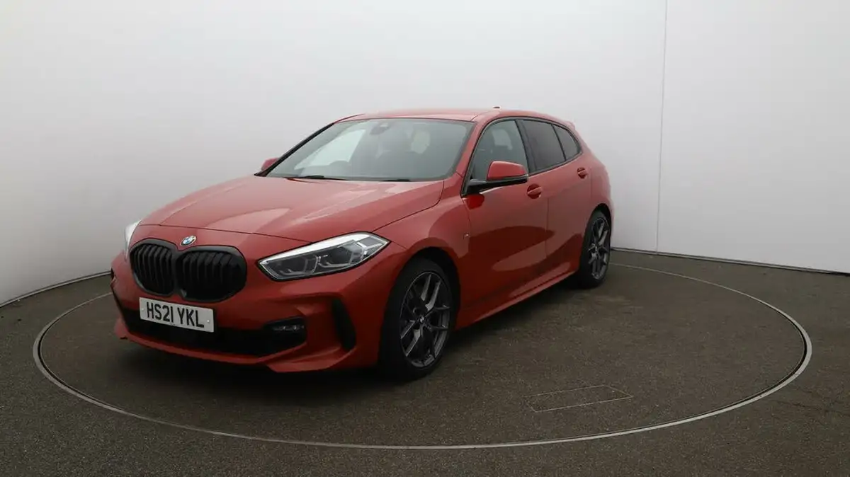 2021-bmw-1-series-20td-118d-m-sport-lcp-big-37