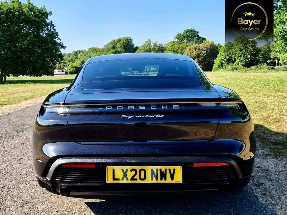 2020-porsche-taycan-e-turbo-big-24