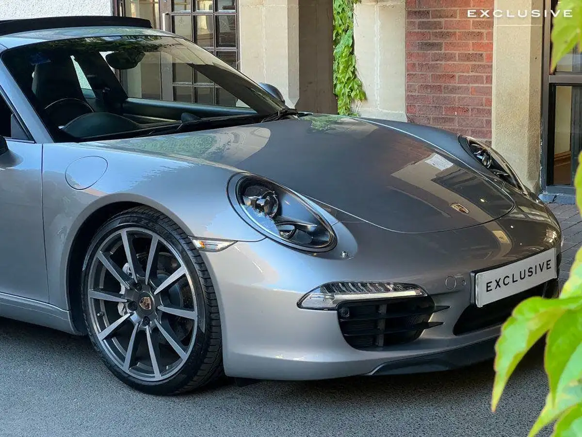 2014-porsche-911-34-carrera-coupe-pdk-big-24