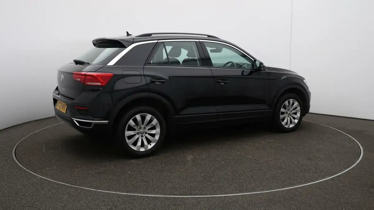 2020-volkswagen-t-roc-10-tsi-se-115ps-big-51