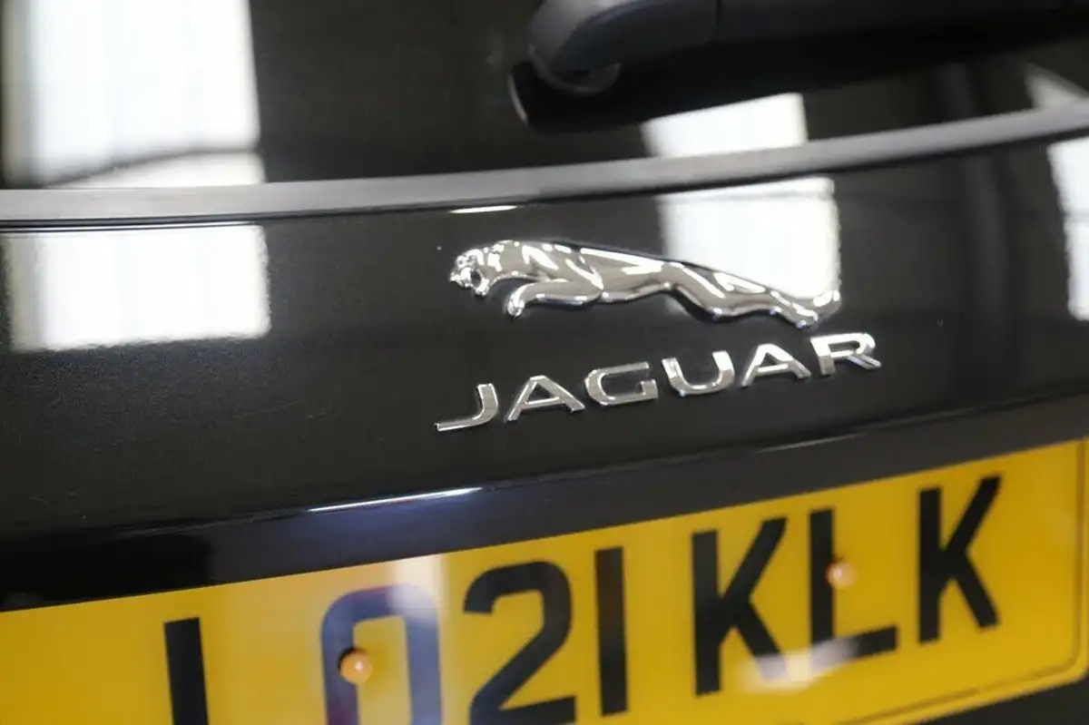 2021-jaguar-e-pace-20-d200-r-dynamic-se-big-41