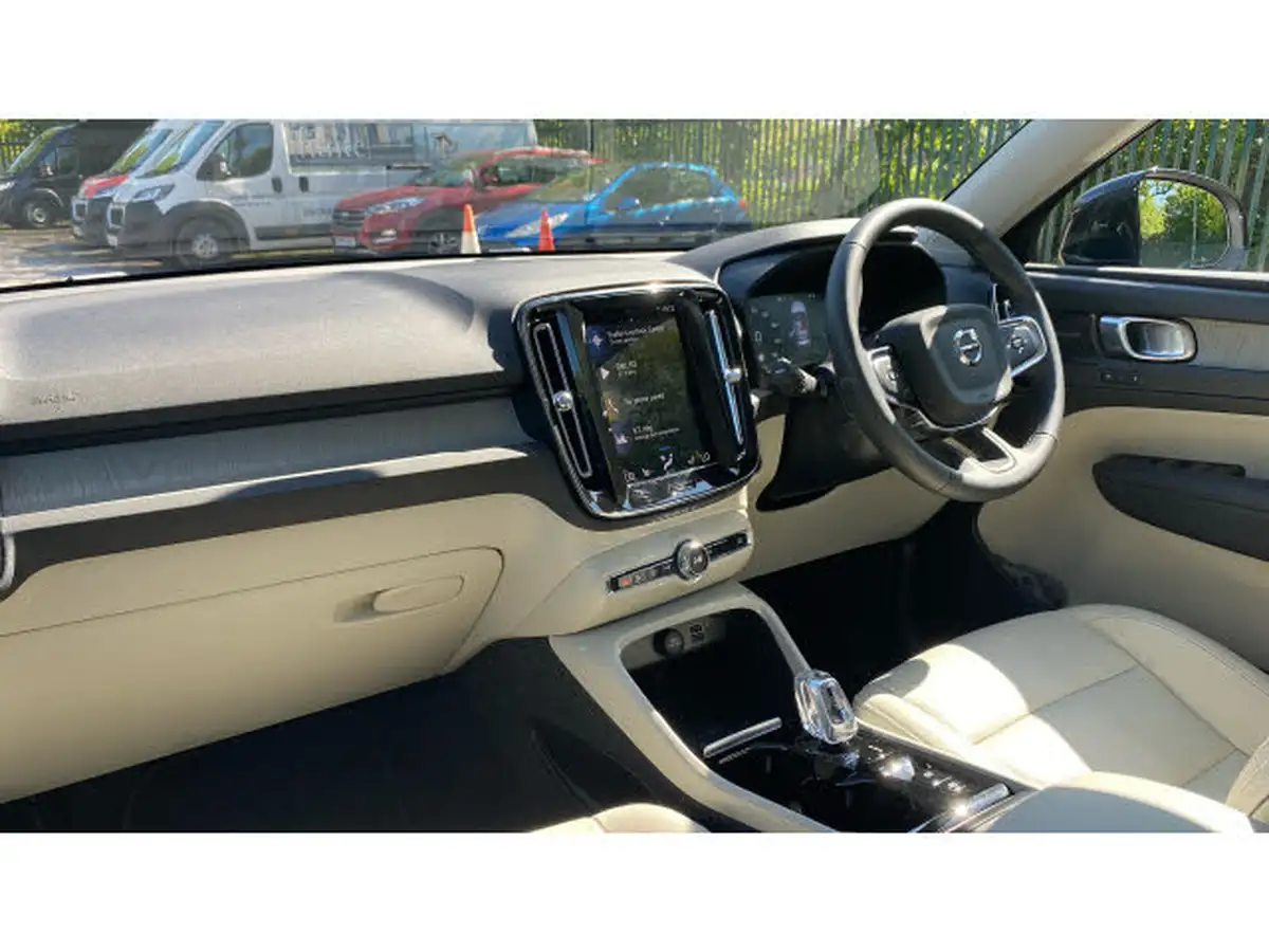 2022-volvo-xc40-20-b4-inscription-awd-big-3