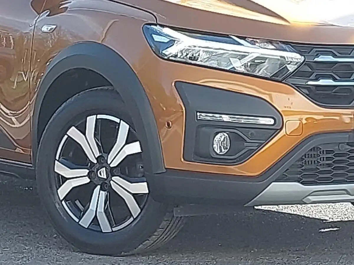 2022-dacia-sandero-stepway-10-tce-prestige-100bhp-bi-fuel-big-8