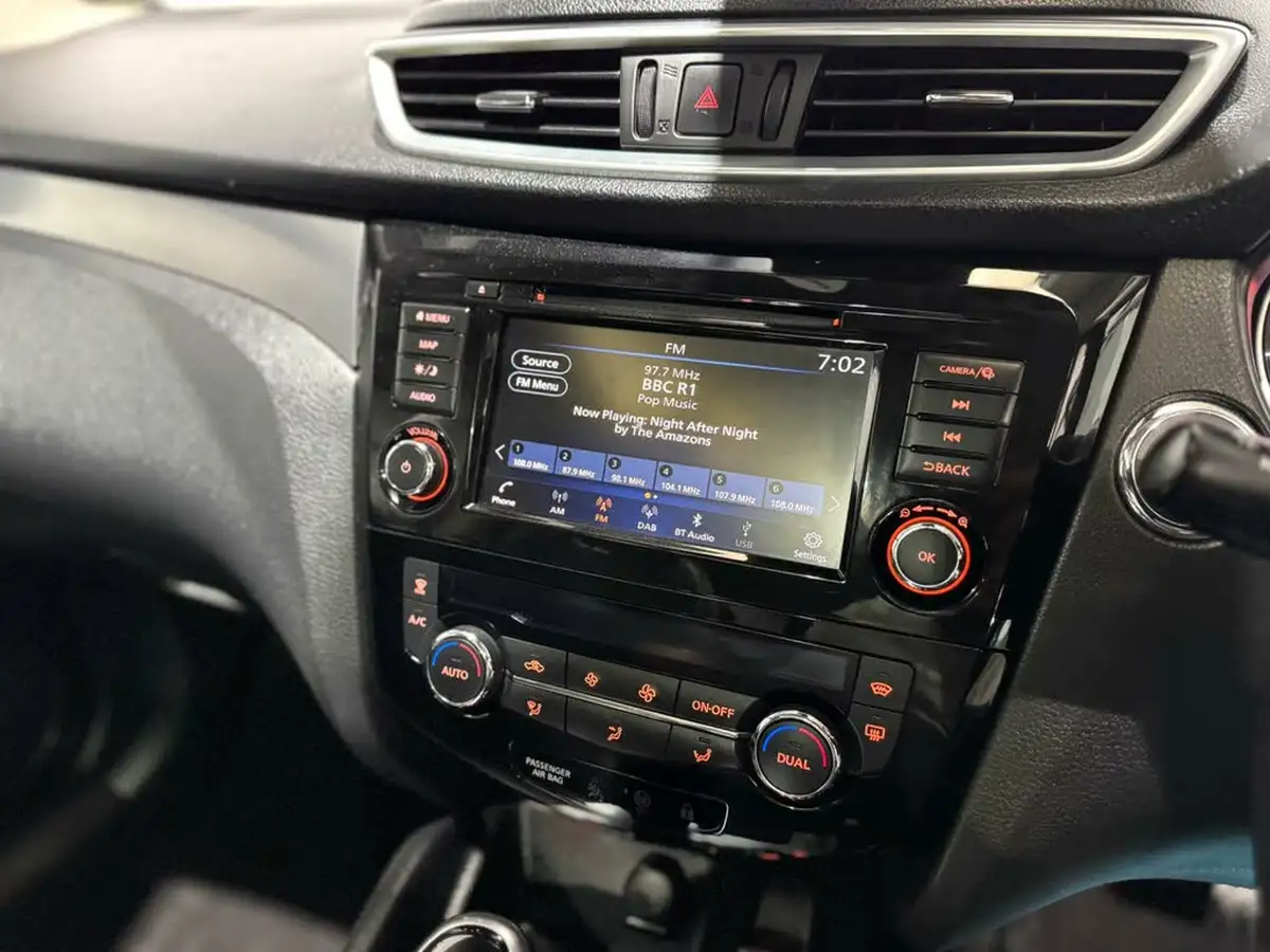 2019-nissan-qashqai-13-dig-t-tekna-160ps-dct-big-23