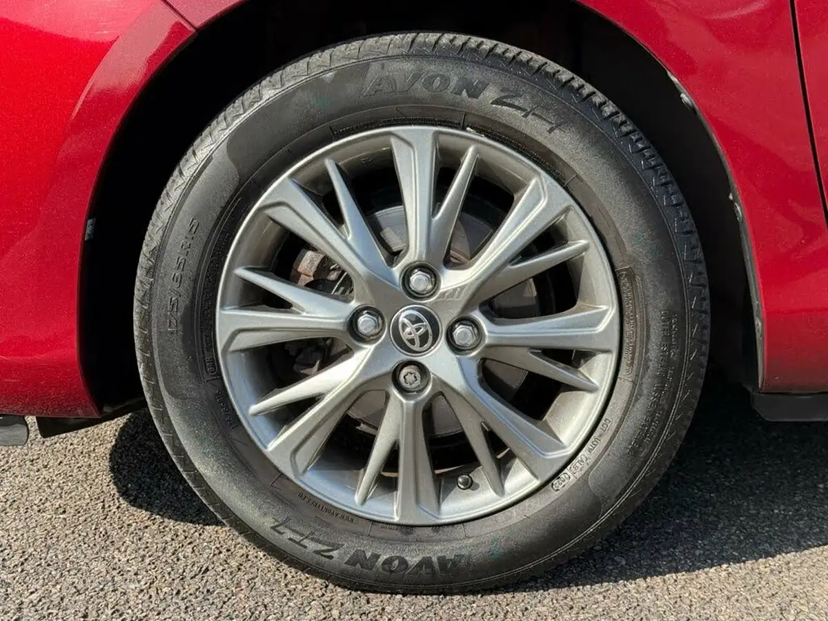2017-toyota-yaris-10-vvt-i-icon-tech-big-34