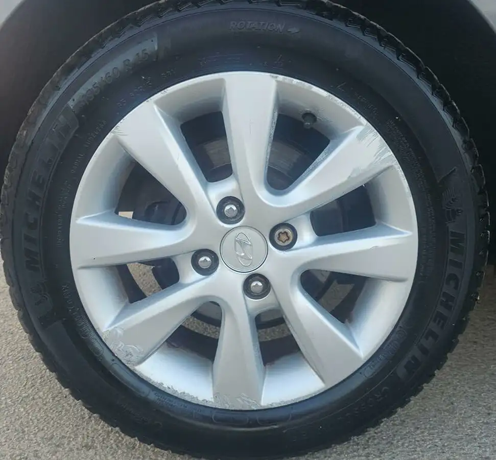 2013-hyundai-i20-14-active-100ps-auto-big-26