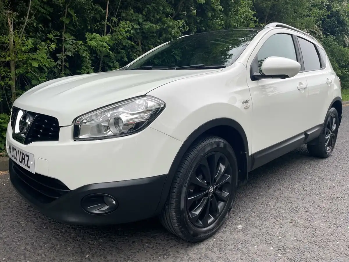 2013-nissan-qashqai-16td-n-tec-4wd-big-2