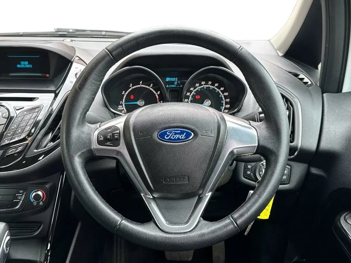 2015-ford-b-max-16-zetec-big-12