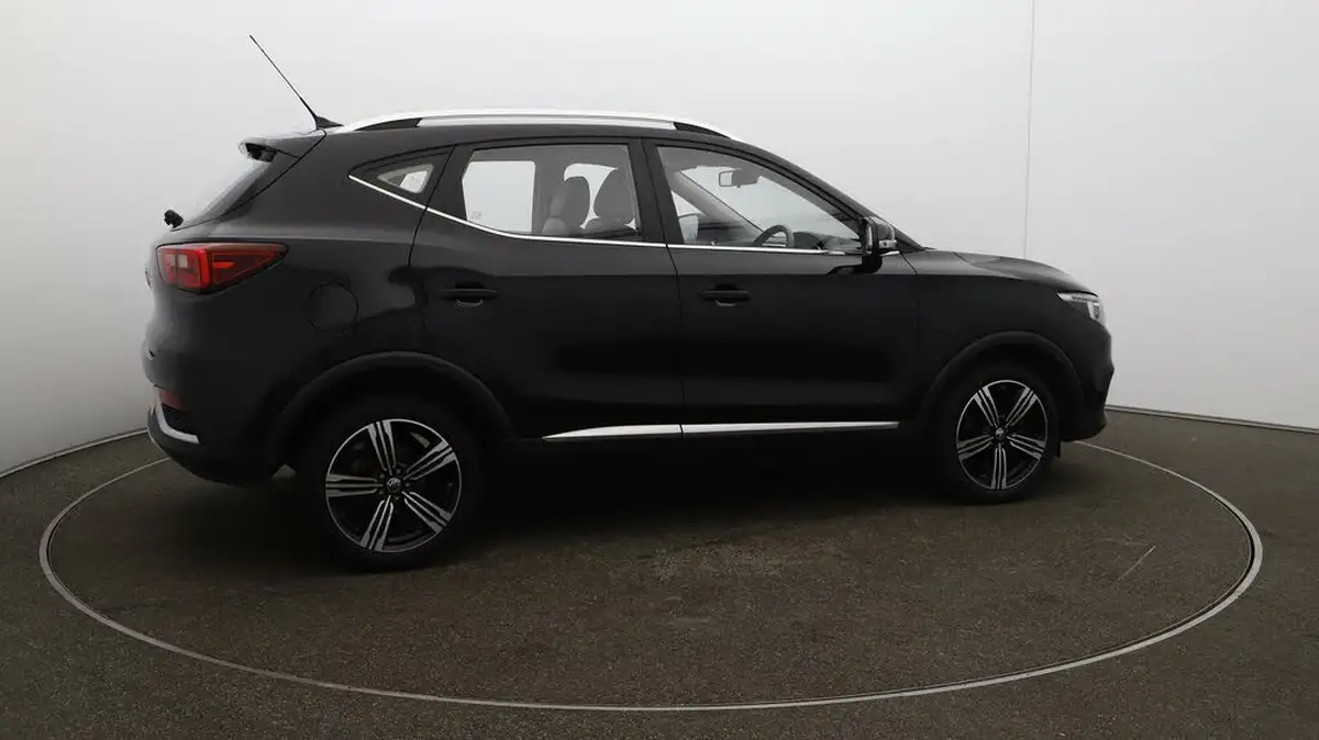 2019-mg-zs-suv-10t-gdi-exclusive-111ps-big-47