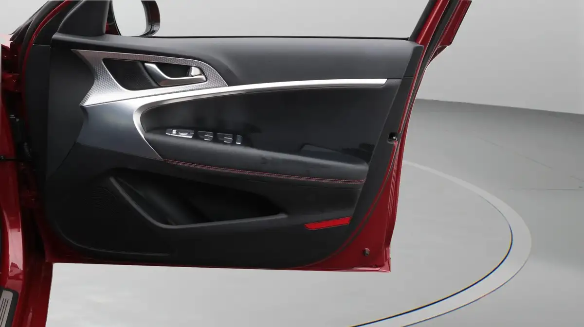 2022-genesis-g70-20-t-sport-line-saloon-4d-big-15