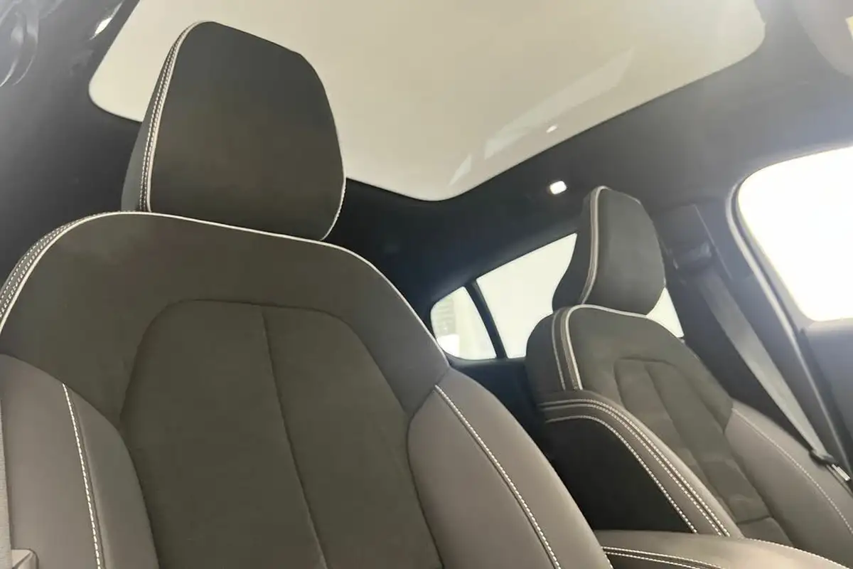 2022-volvo-c40-e-twin-recharge-pro-big-28