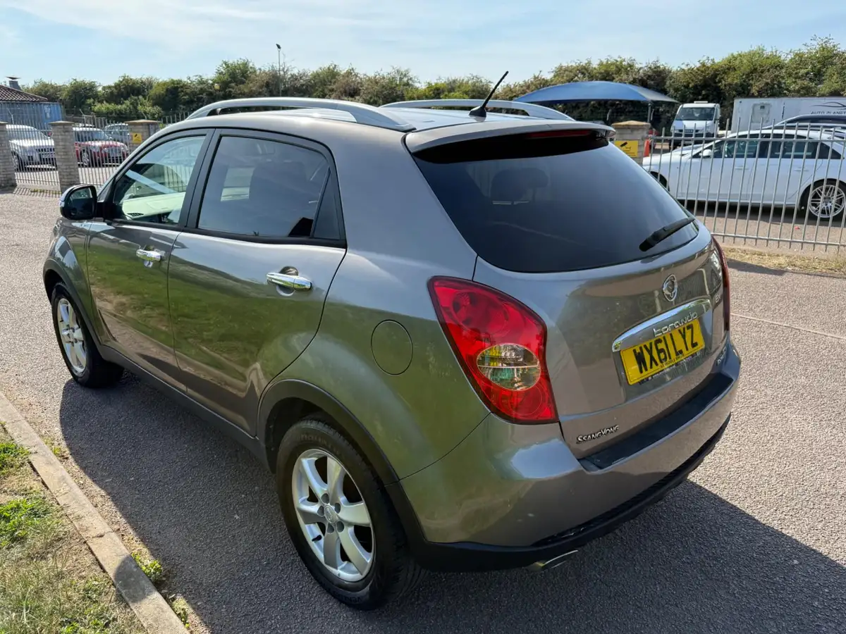 2012-kgm-ssangyong-korando-20td-ex-auto-big-3